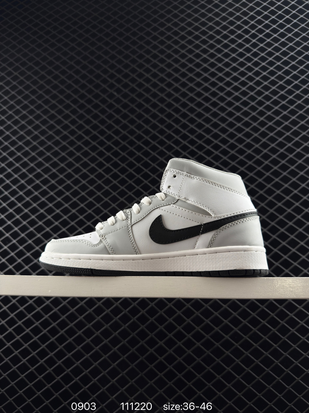 Nike Air Jordan 1 Mid AJ1